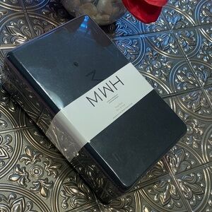 🌹MWH (Melissa Wood Health) New Black Yoga Block